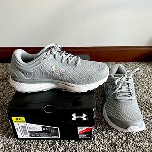 Brand new Under Armor sneakers. UA W Charged Escape 3 BL D